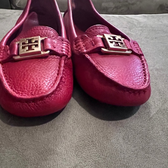 Tory Burch Driving Flats - Picture 2 of 5